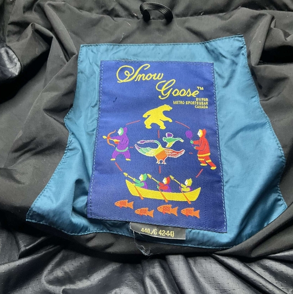 Canada Goose Puffer Jacket - Picture 4 of 4